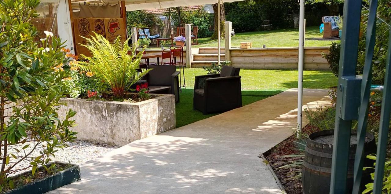 Hostellerie Du Parc Cambo-les-Bains Dış mekan fotoğraf